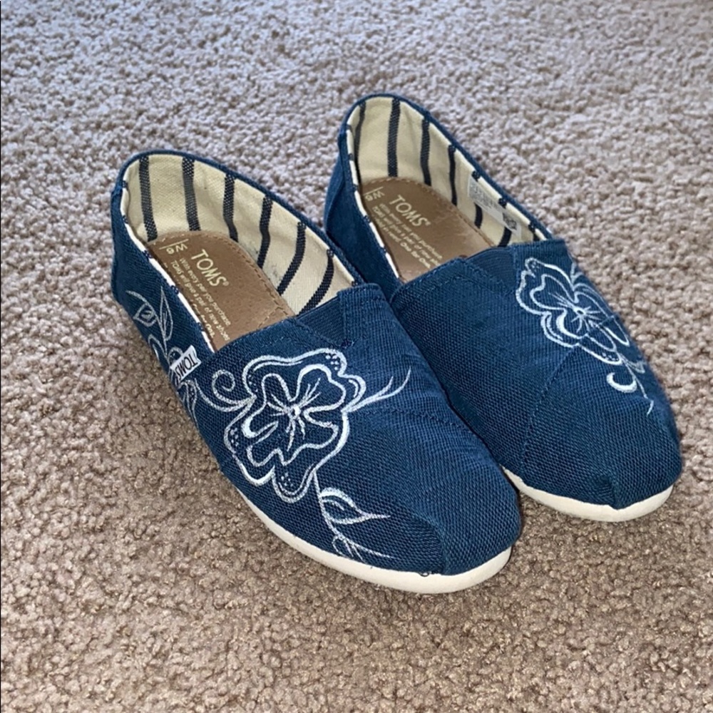 Toms blue slip on shoes 6 - Picture 1 of 9